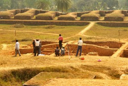 Excavation at Vasu Bihara {JH}
